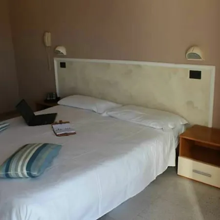 Hotel Mon Reve 3*