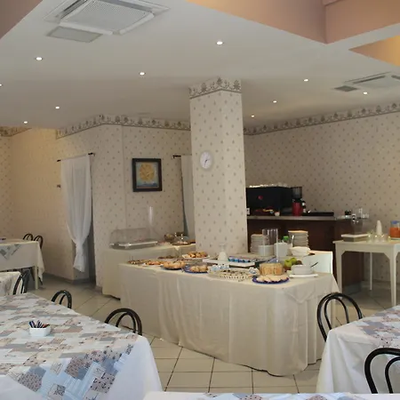 Mon Reve Hotel 3*